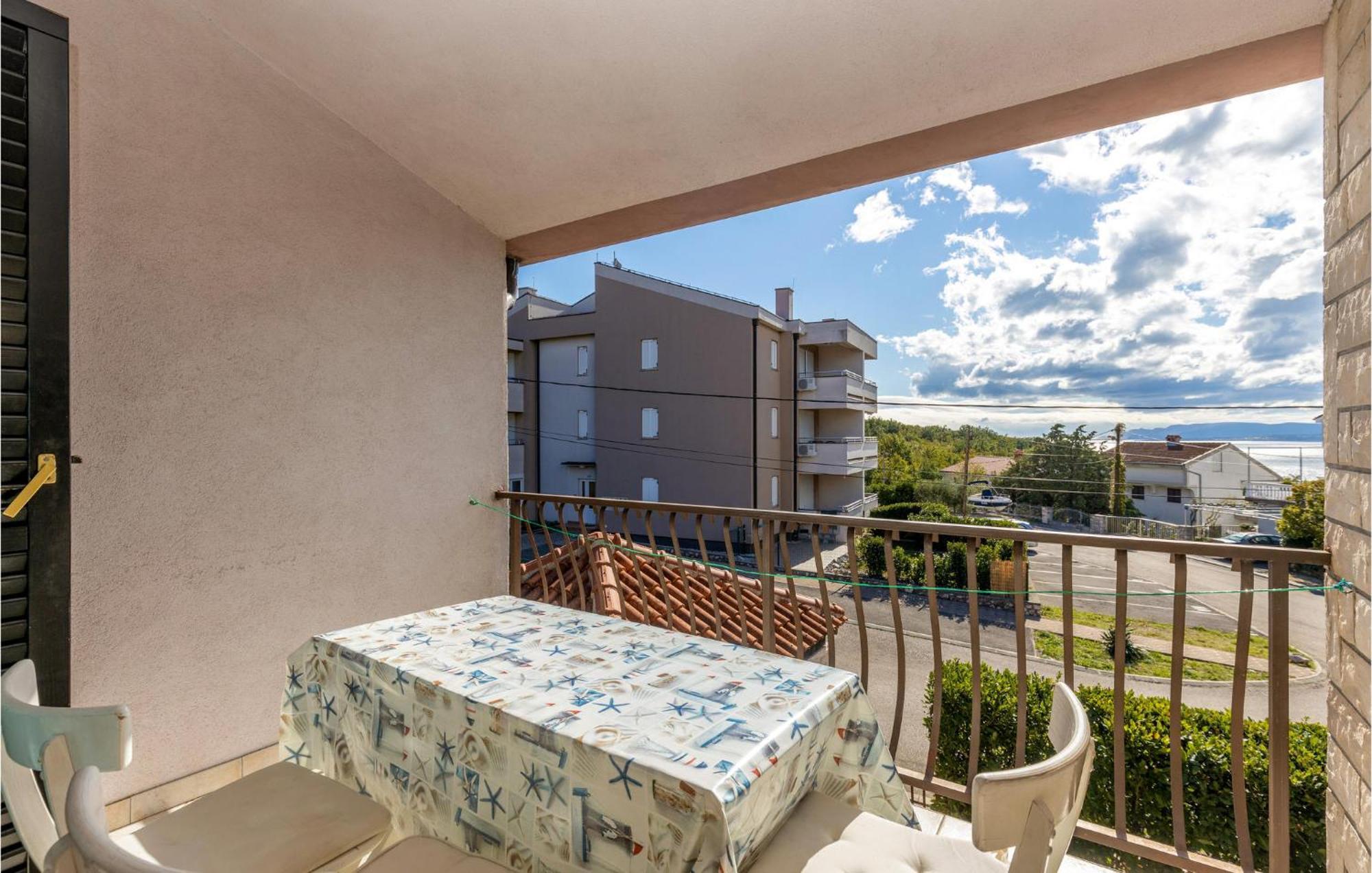 Nice Apartment In Jadranovo With Kitchen Kültér fotó