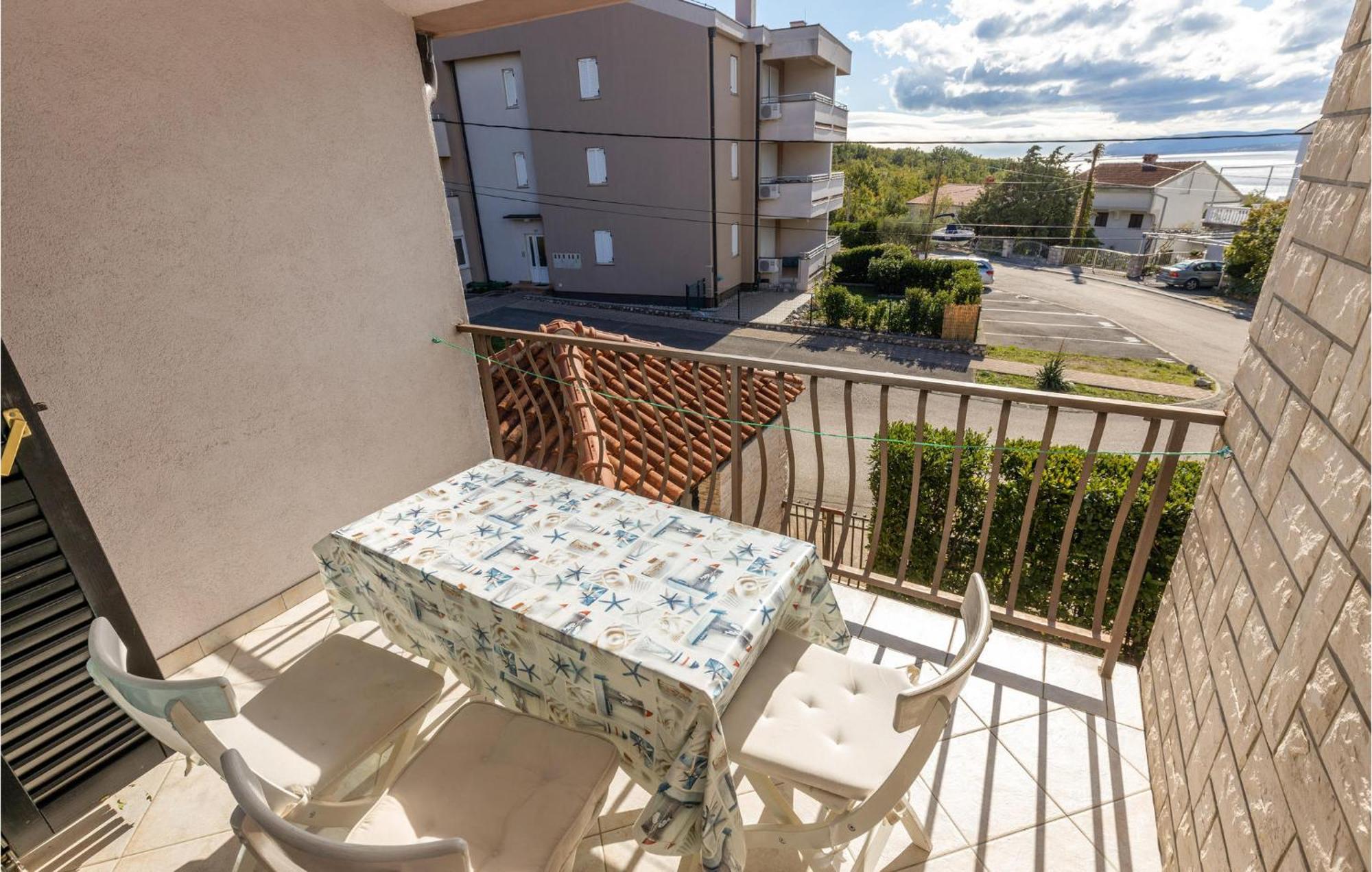 Nice Apartment In Jadranovo With Kitchen Kültér fotó
